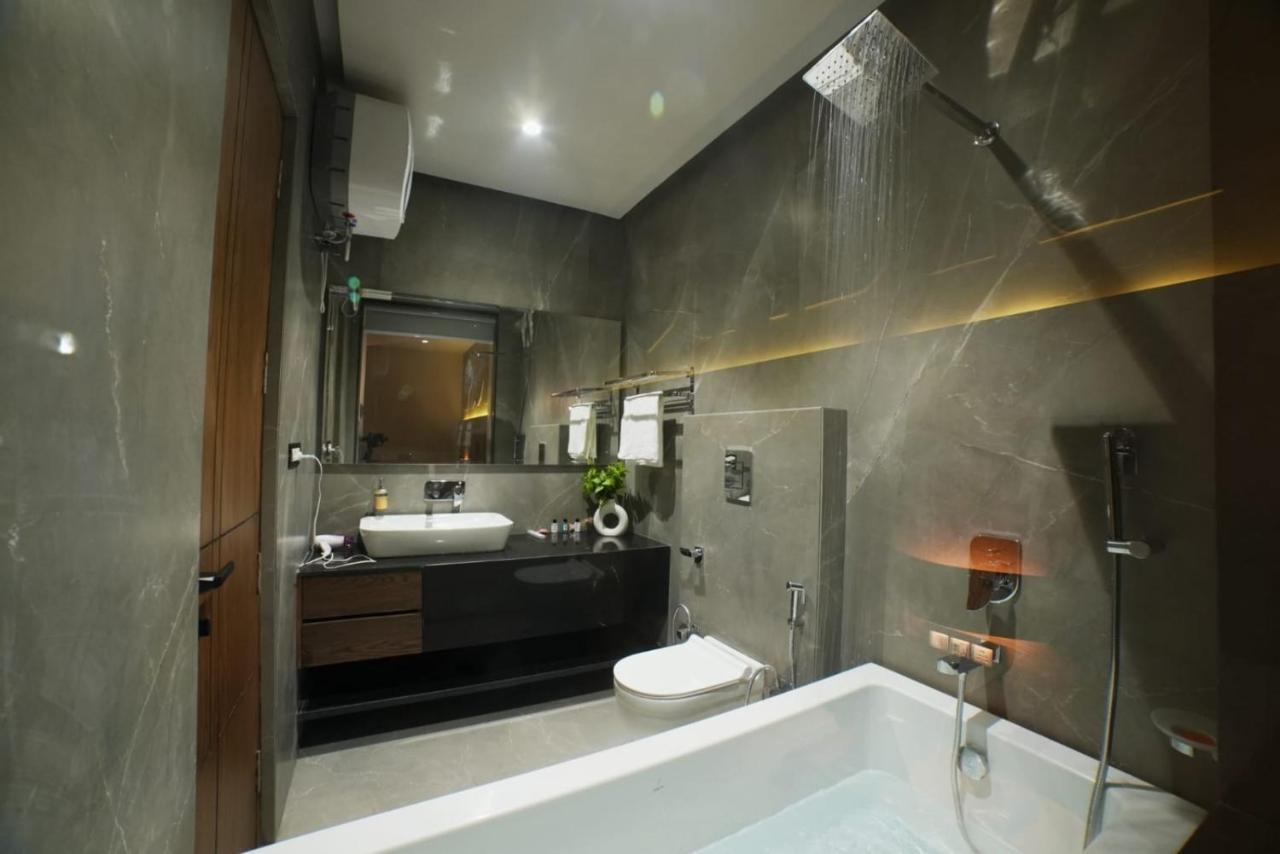 The Rohini Mansion A Unit Of The Monsoon & Pearl Palace Yamuna Nagar ภายนอก รูปภาพ