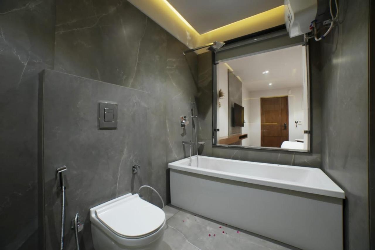 The Rohini Mansion A Unit Of The Monsoon & Pearl Palace Yamuna Nagar ภายนอก รูปภาพ