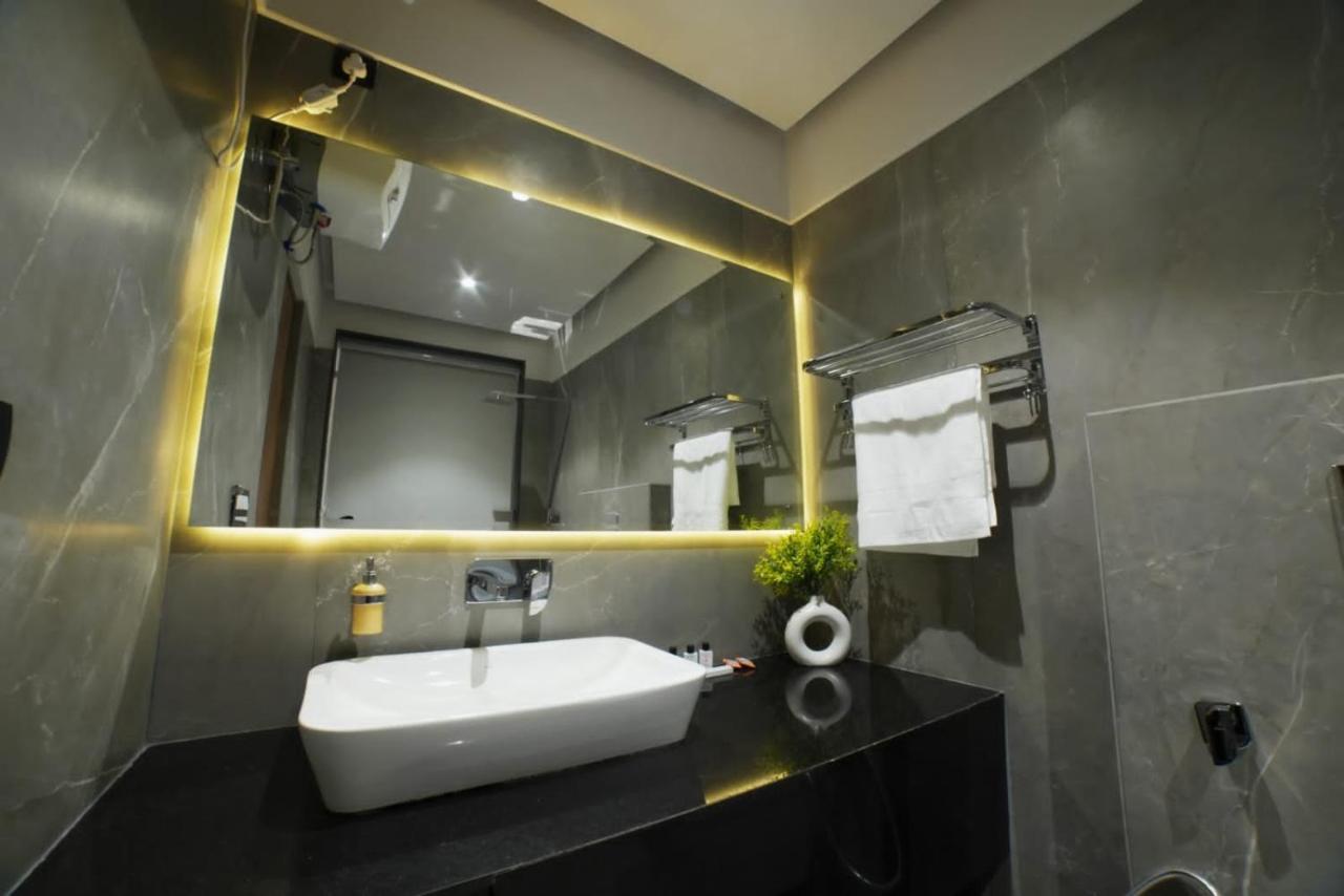 The Rohini Mansion A Unit Of The Monsoon & Pearl Palace Yamuna Nagar ภายนอก รูปภาพ